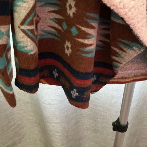 Neon Soul Size M Southwestern Sherpa-Lined Jacket – Cozy & Bold - Picture 5 of 6